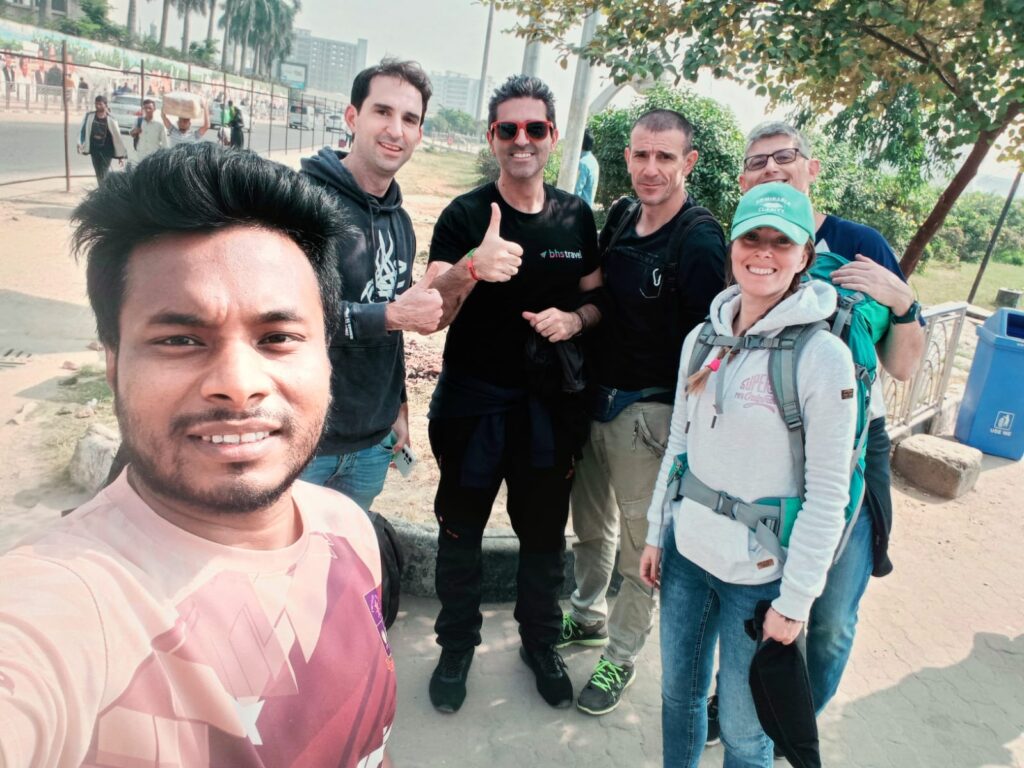 Alamgir with Tourists